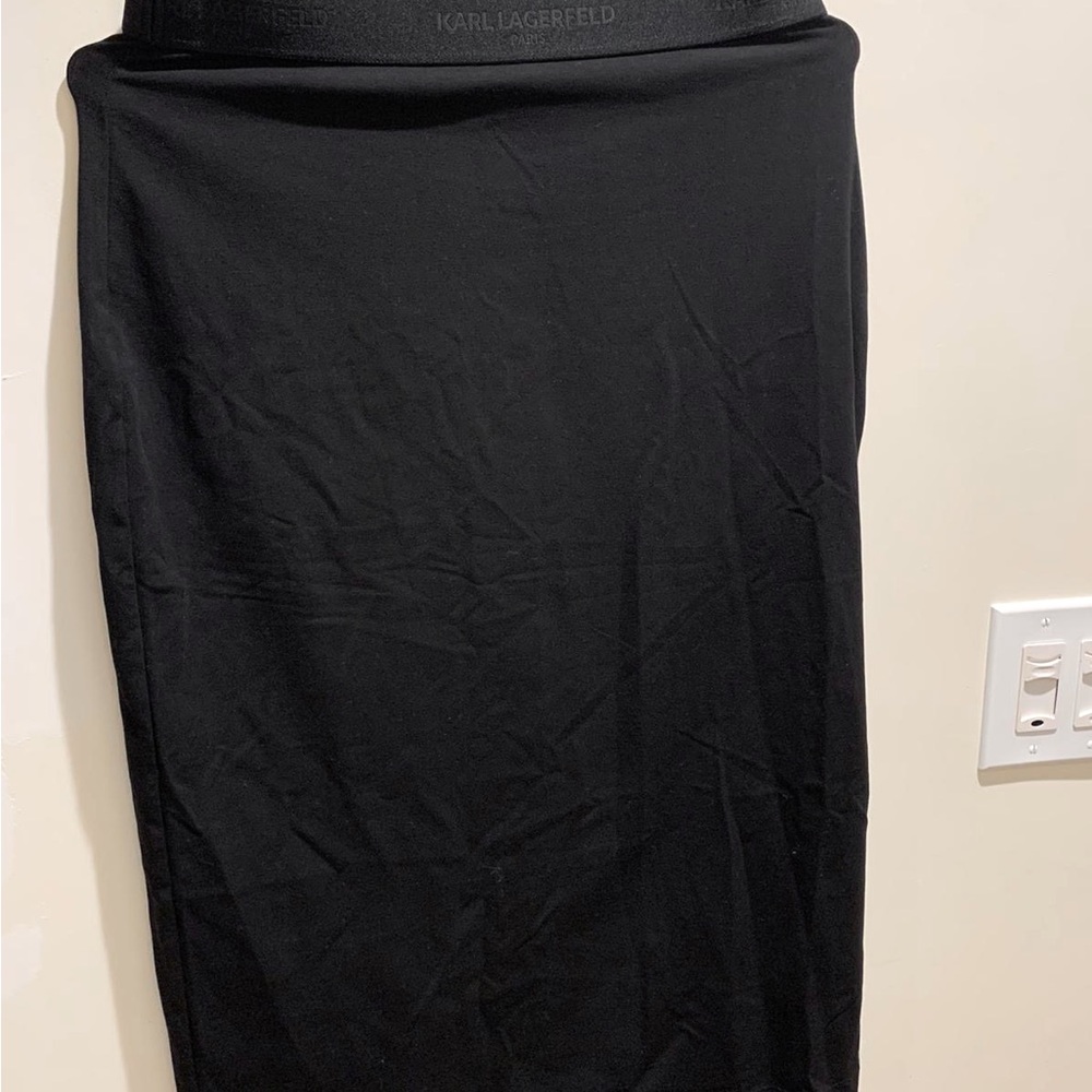 Brand New Karl Lagerfeld Skirt, Size S, Black